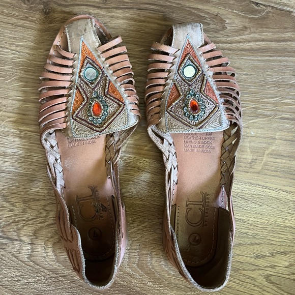 Vintage leather CL sandals size 7 - Picture 1 of 1